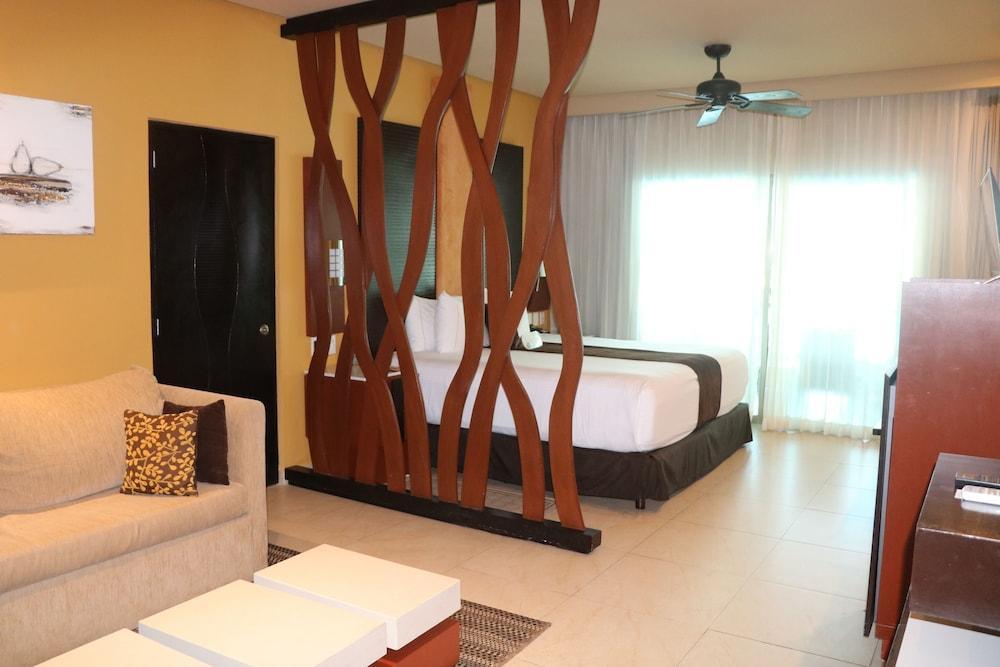 Generations Riviera Maya Family Resort Catamaran, Water Park & More Inclusive 莫雷洛斯港 外观 照片