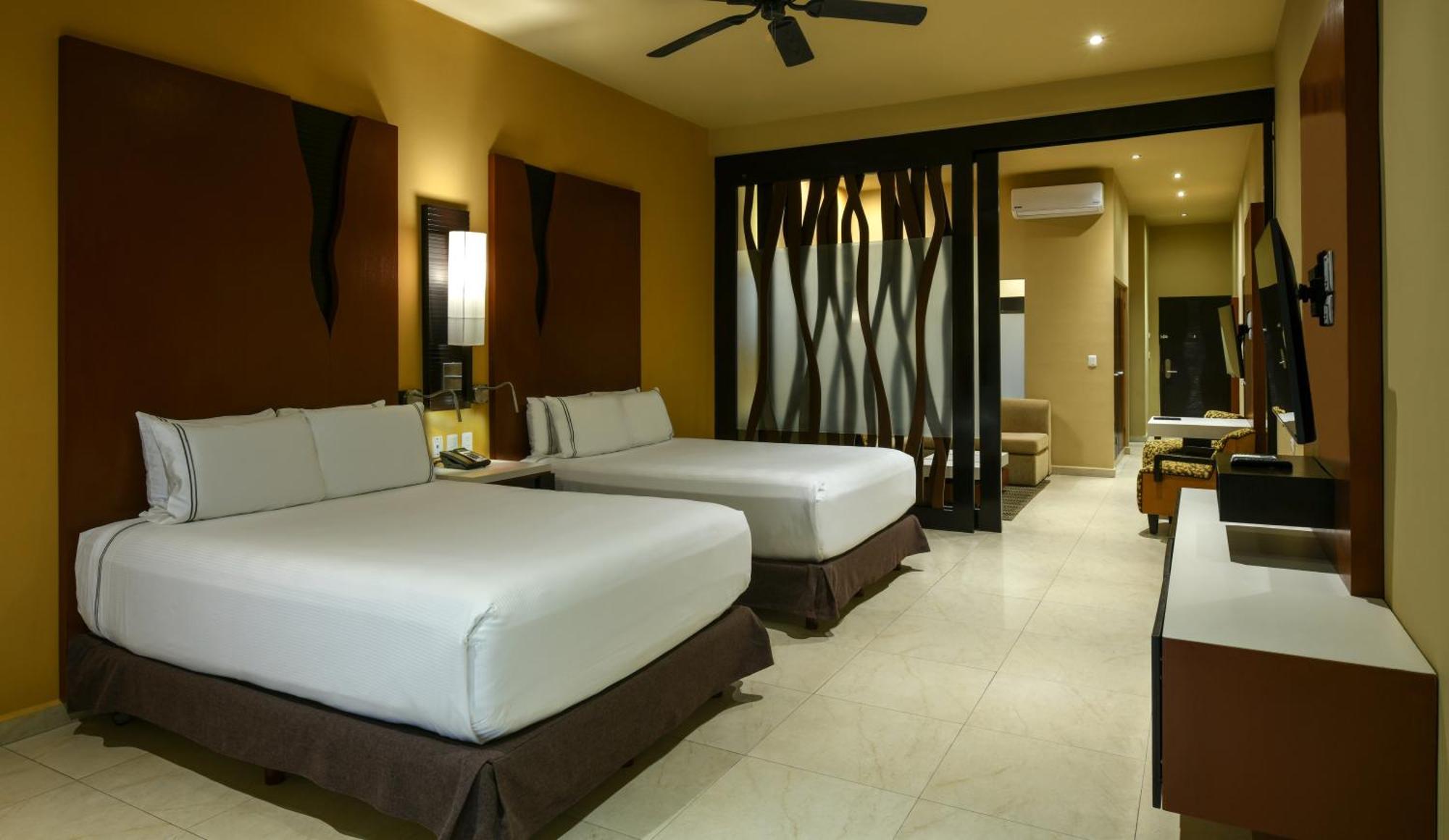 Generations Riviera Maya Family Resort Catamaran, Water Park & More Inclusive 莫雷洛斯港 外观 照片